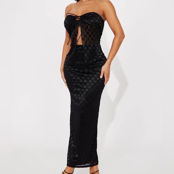 Two-Piece Checkered Black Strapless Set - Picture 1 of 16